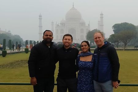 Same Day Taj Mahal Tour from Delhi by Car
