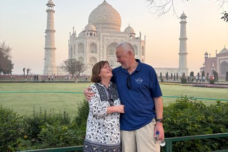 Taj Mahal Sunrise Tour By Car From New Delhi