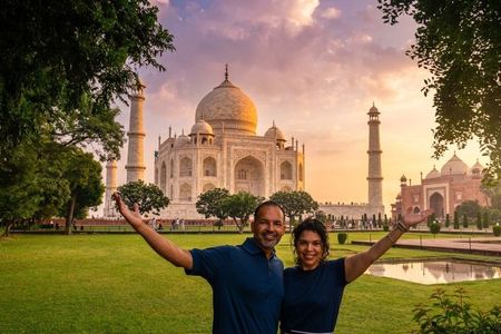 2-Day Ranthambore Safari with Sunrise view of Taj Mahal