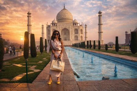 2-day Tajmahal & Fort tour with Tiger Safari from Hyderabad
