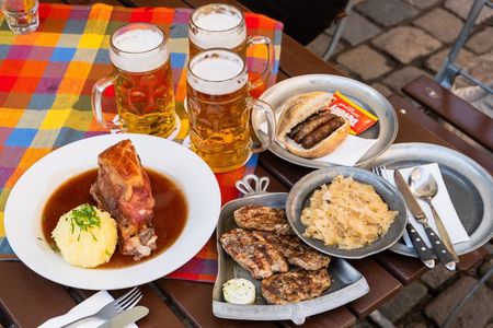 Nuremberg Food Tour with Full Meal & Drinks by Do Eat Better