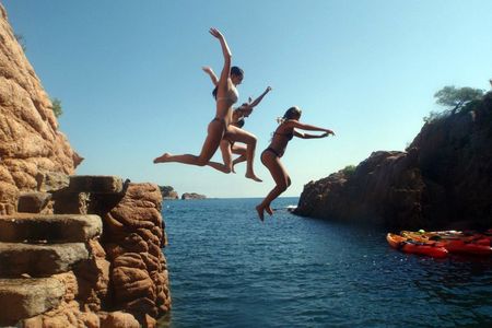 Barcelona: Costa Brava Easy Hike, Snorkel, Cliff-Jump & Meal