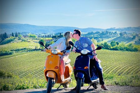 Tuscany Vespa Tour with Lunch and Wine Tasting in Chianti Area