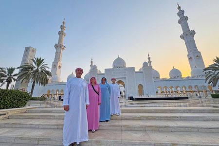 Abu Dhabi Tour from Dubai - Grand Mosque & City Key Attractions