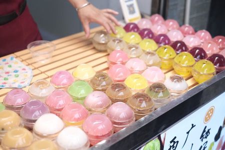 Guangzhou Half-Day Old Town Food & Culture with Michelin Eateries