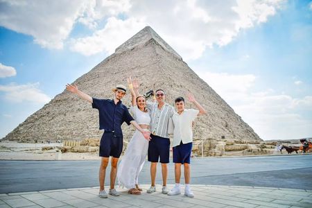 Hurghada to Cairo Small Group Tour Pyramids and Grand Museum