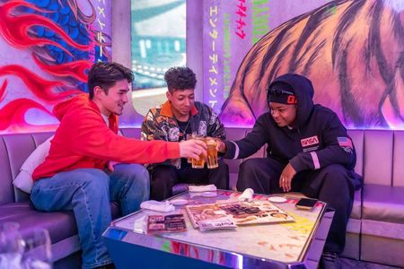 Shinjuku Pub and Nightclub Crawl: Golden Gai & Kabukicho(3 stops)