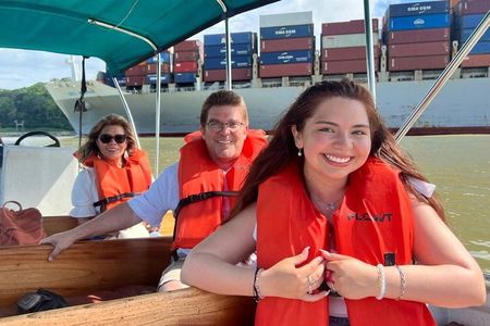 Panama Canal and Monkey Island Tour
