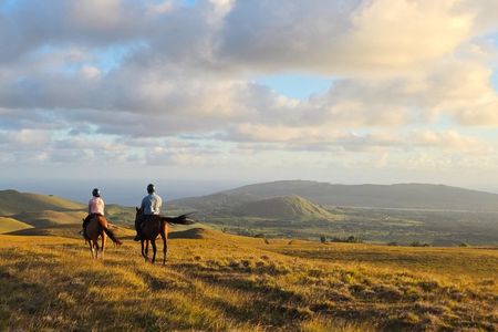 Golden Hour Horseback Ride on Easter Island – Scenic Experience