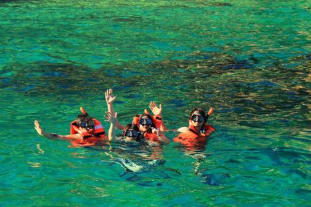 Boat Tour Snorkeling Tour with Guide, Drinks and Fruit