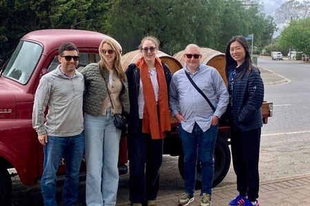 Adelaide Gems in a Day: Hahndorf, Glenelg Beach, City Tour 6.5hrs