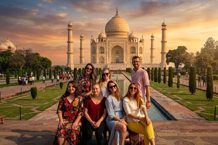 Taj Mahal and Agra Fort tour By Superfast Train from Delhi