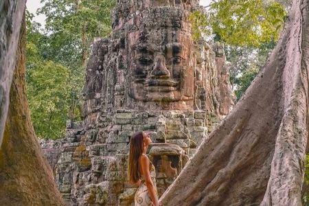 Siem Reap: Private Custom Angkor Wat Tour with Local Guide