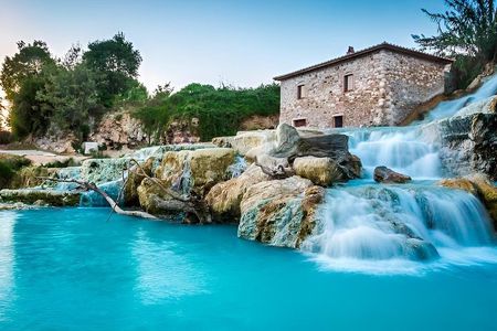 Tour by Van to the Saturnia and Pitigliano Mill Falls