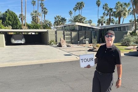 Walking Palm Springs "Twin Palms" Private Tour