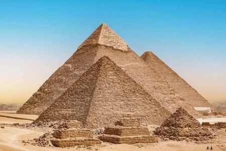 Half Day Giza Pyramids and Sphinx Tour with Private Guide