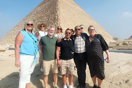 Cairo Day Trip – Pyramids, Sphinx & Museum with Lunch - Hurghada