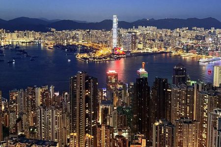 Hong Kong Night Tour: Central Walk, Dinner Cruise & Harbour Light