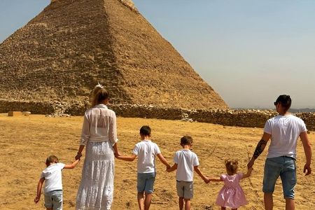 Cairo Day Trip – Pyramids, Sphinx & Museum With Lunch - Hurghada