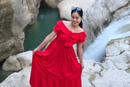 Private Full-Day Wadi Tiwi and Bimmah Sinkhole Tour from Muscat