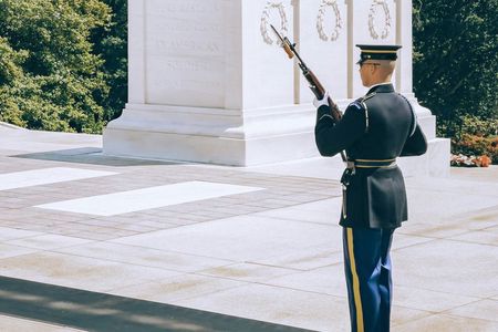 Small Group Arlington Cemetery & Changing of the Guard Tour