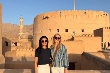Full-Day Nizwa Fort, Bahla Fort and Jabreen Castle Private Tour