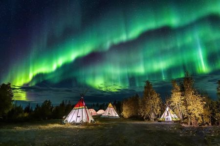 3-Night Aurora Package (Land Only)Taiwan-Based Mandarin Guide