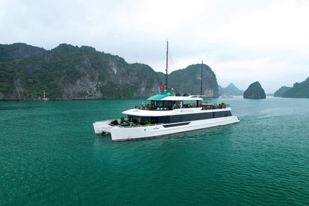 Luxury Halong Bay Day Cruise With GREAT Boat, Meal & Service