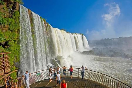 Private Tour Iguazu Falls Full Day Brazil and Argentina