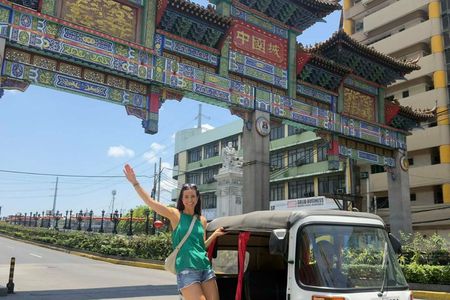 Manila Chinatown and Hidden Markets with Tuktuk