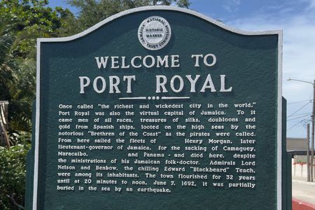 Port Royal (UNESCO World Heritage site)and Downtown Kingston Tour