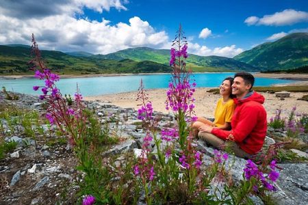 From Sofia: Scenic Retro Train, Belmeken Lake & Wine/Thermal