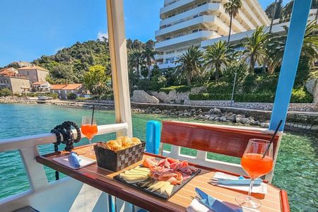 Dubrovnik and Cavtat Blue Cave Island Tour with Drinks and Brunch