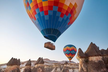 Sunrise Hot Air Balloon Flight Over Göreme & Fairy Chimneys