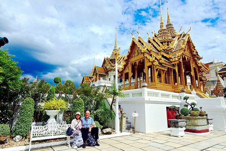 Private Tour to Grand Palace with Pho and Arun Temple