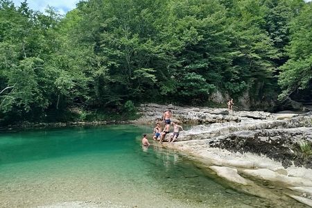 Canyon and Caves Tour