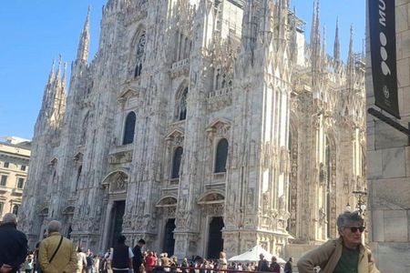 Milan Duomo Entry Ticket with Lift to Rooftop Terraces Audio App