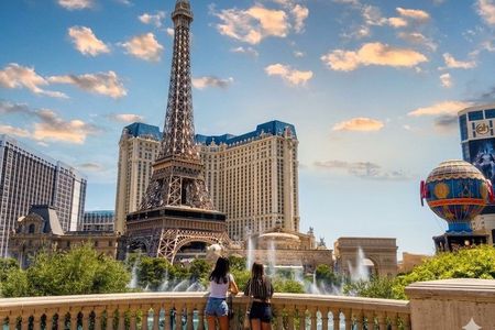 The Vegas Blueprint: A Local’s Walking Guide to the Vegas Strip