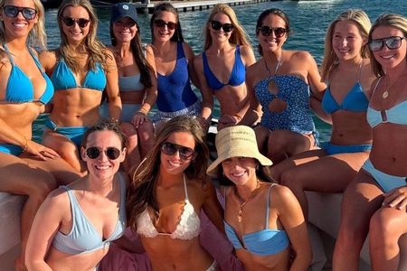 West Palm Beach Cruising Charters, Cruising Anchoring or Fishing