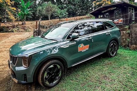 Grenada Private SUV Tours: Forts, Spice, Chocolate, Lake & Falls