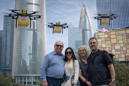 From Hong Kong: Shenzhen Technology Day Tour with Robotaxi