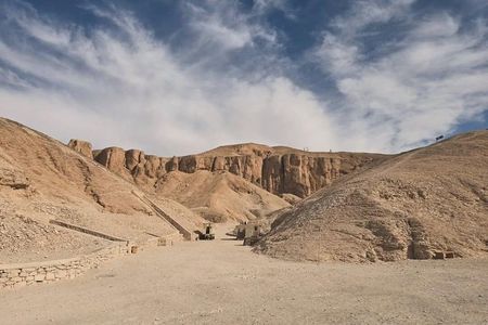 Private 2-Day Luxor Tour: Valley of the Kings,Hatshepsut & Karnak