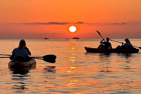 Sunrise Kayak Tour with Snorkeling and Coffee Experience