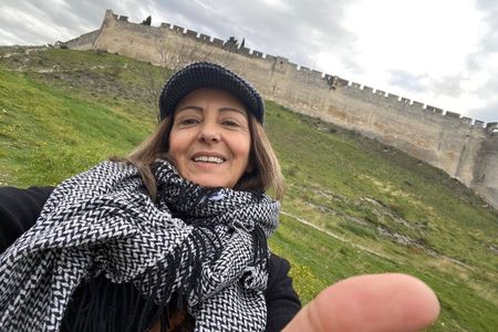 Exclusive, local and fun food & wine tour in Avignon