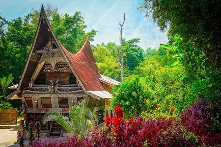 Jakarta Cultural Tour: Explore Indonesia’s Traditions & Diversity