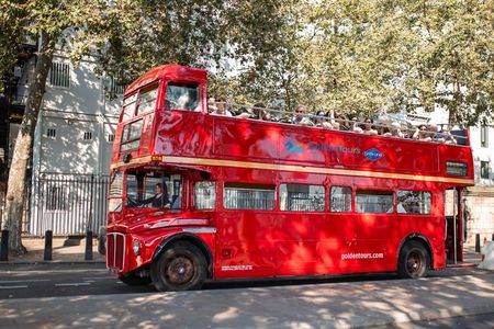 London’s Family-friendly Routemaster Bus Tour with Live Guide