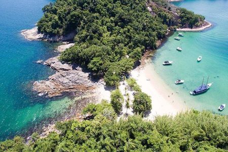 Angra dos Reis Private Boat Tour– Paradise Islands & Clear Waters