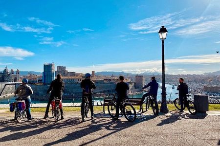 Short Ebike tour of Marseille