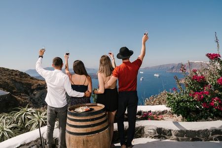 Santorini Wine Tour: Visit 3 Local Wineries with Tastings