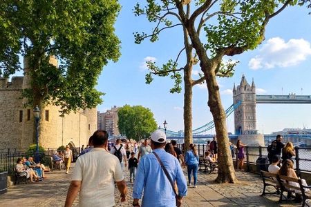 London on Foot: Big Ben to Tower Bridge (Small Group City Hike)
